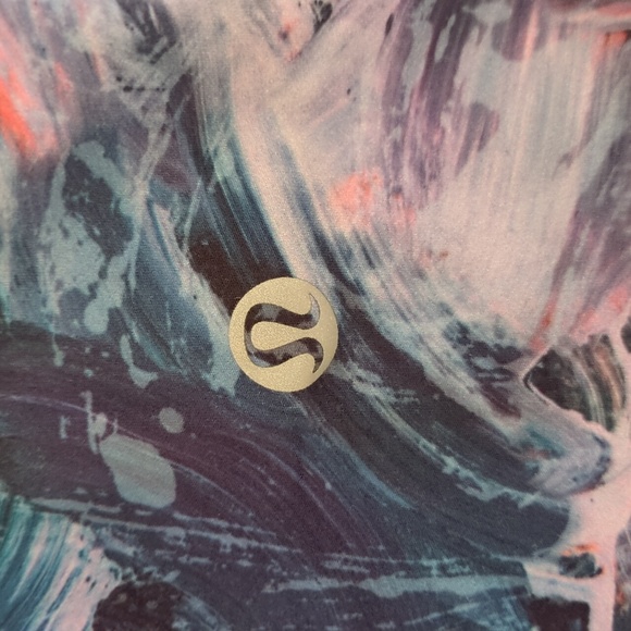 Lululemon Fast and Free HR Tight - Picture 8 of 8